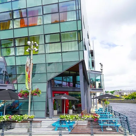 Hotel The Glasshouse