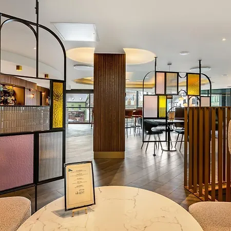 The Glasshouse Σλίγκο