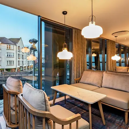 فندق The Glasshouse