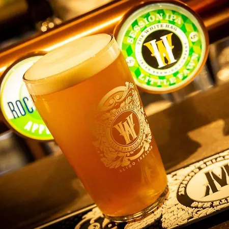 The Glasshouse سلايغو