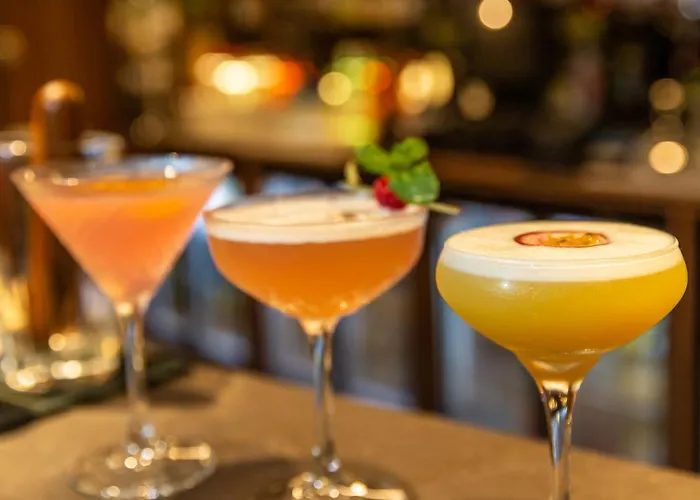 Отель The Glasshouse