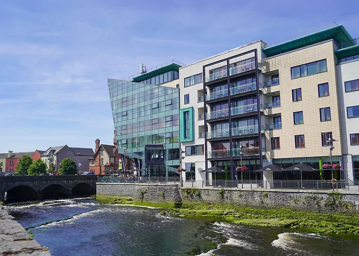 Hotel The Glasshouse 4*