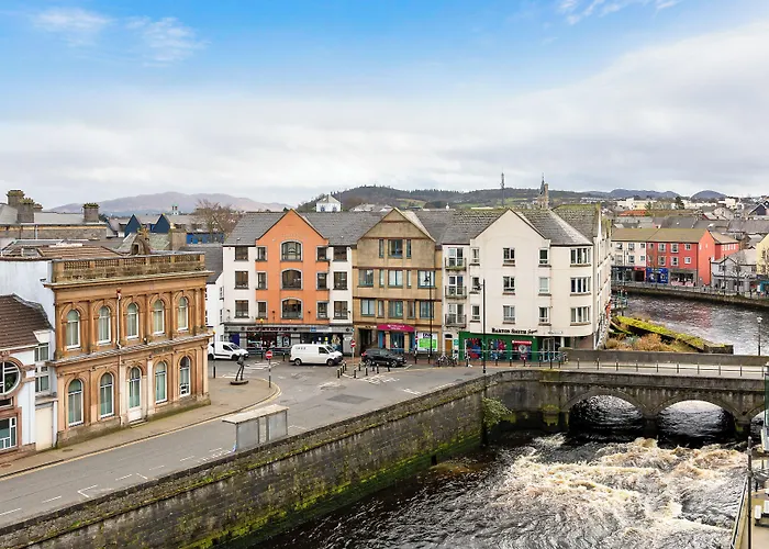 Отель The Glasshouse